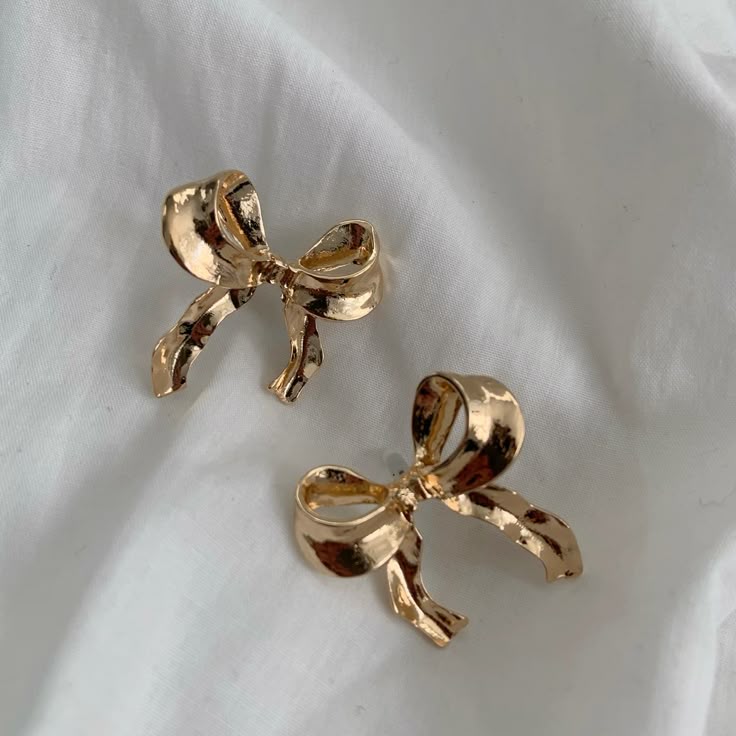 Bow Earings